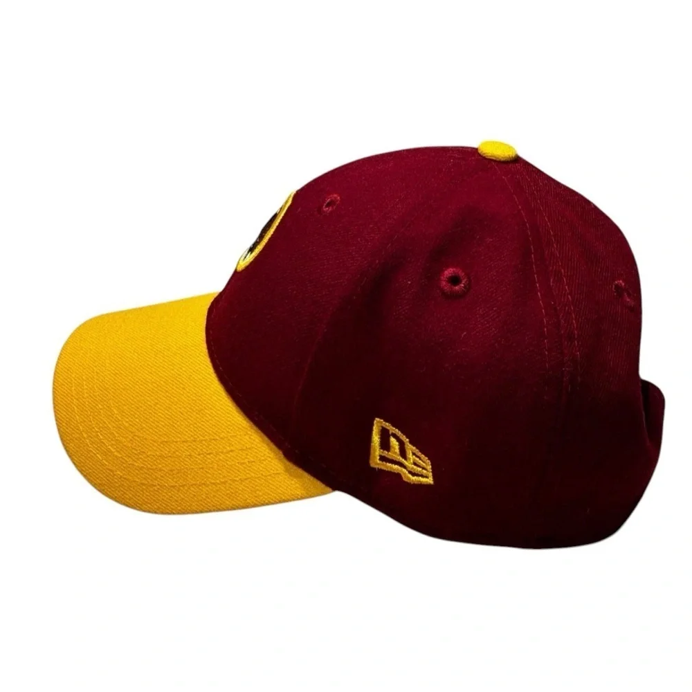 Vintage YOUTH Washington Redskins Cap - Burgundy and Gold - Adjustable Fit